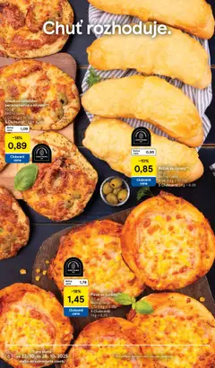 Tesco leták platný od 22.10.2025 | Strana: 8 | Produkty: Pizza, Rožok