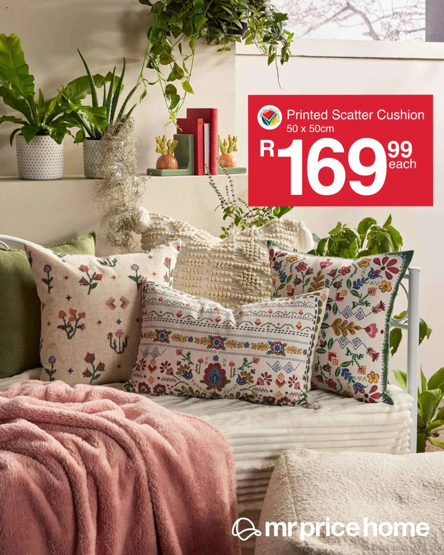 New MRP Home catalogue – valid from 20.04.2026 | Page: 1 | Products: Cushion