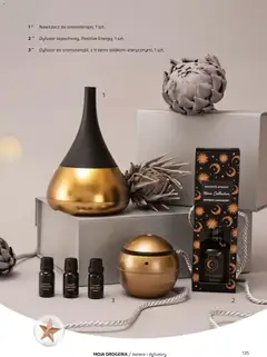 Pogląd oferty "Rossmann Gazetka - Magazyn Moja Drogeria" - ważna od 15.11.2025 | Strona: 137 | Produkty: Drogeria, Świece