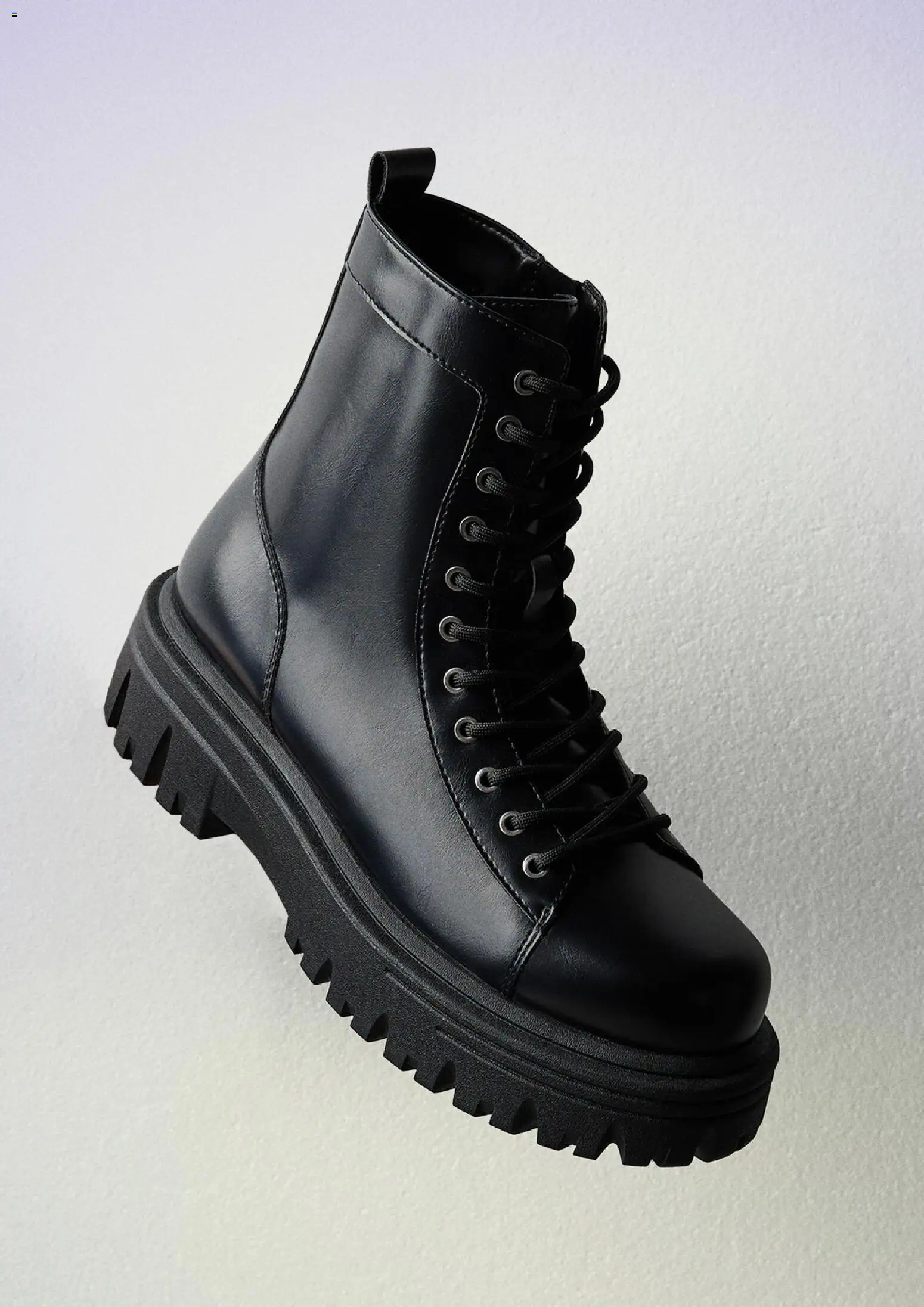 Volantino Bershka del 01.11.2025 | Pagina: 6