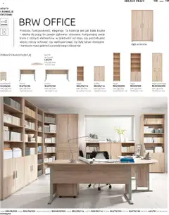 Black Red White Gazetka - Katalog rodzinnych wnętrz od 24.05.2024 | Strona: 141 | Produkty: Bluzka, Gabinet, Biurko, Regał