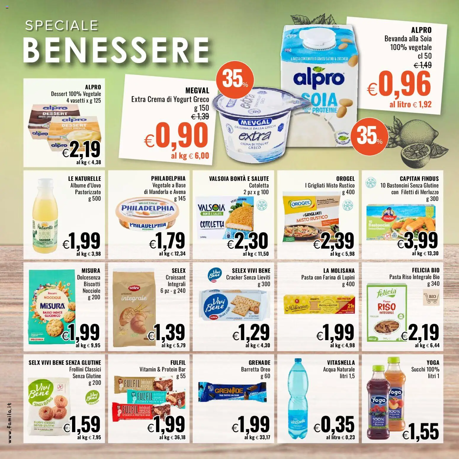 Volantino Famila del 13.11.2025 | Pagina: 12 | Prodotti: Yogurt greco, Crema, Acqua naturale, Croissant