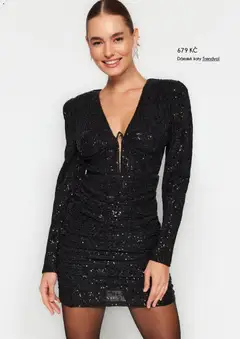 Náhled letáku Bezvasport nabídka od 30.12.2025 | Strana: 4 | Produkty: Šaty