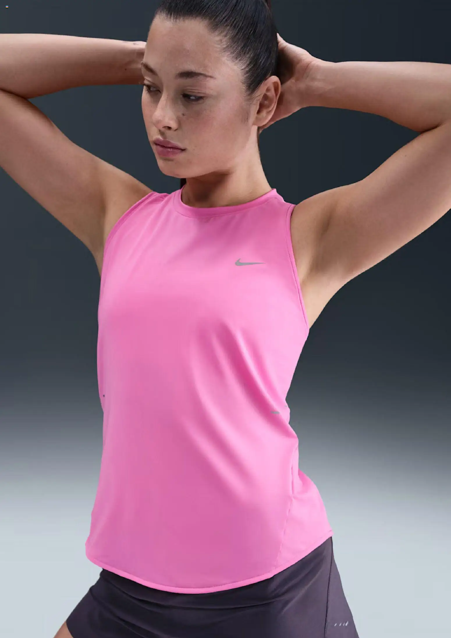 NIKE akciós ujság - amely érvényes a következő dátumtól: 01.11.2025 | Oldal: 8