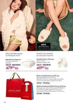 Náhled letáku Oriflame katalog č.15/2025 od 22.10.2025 | Strana: 136 | Produkty: Pantofle, Deka, Sáček