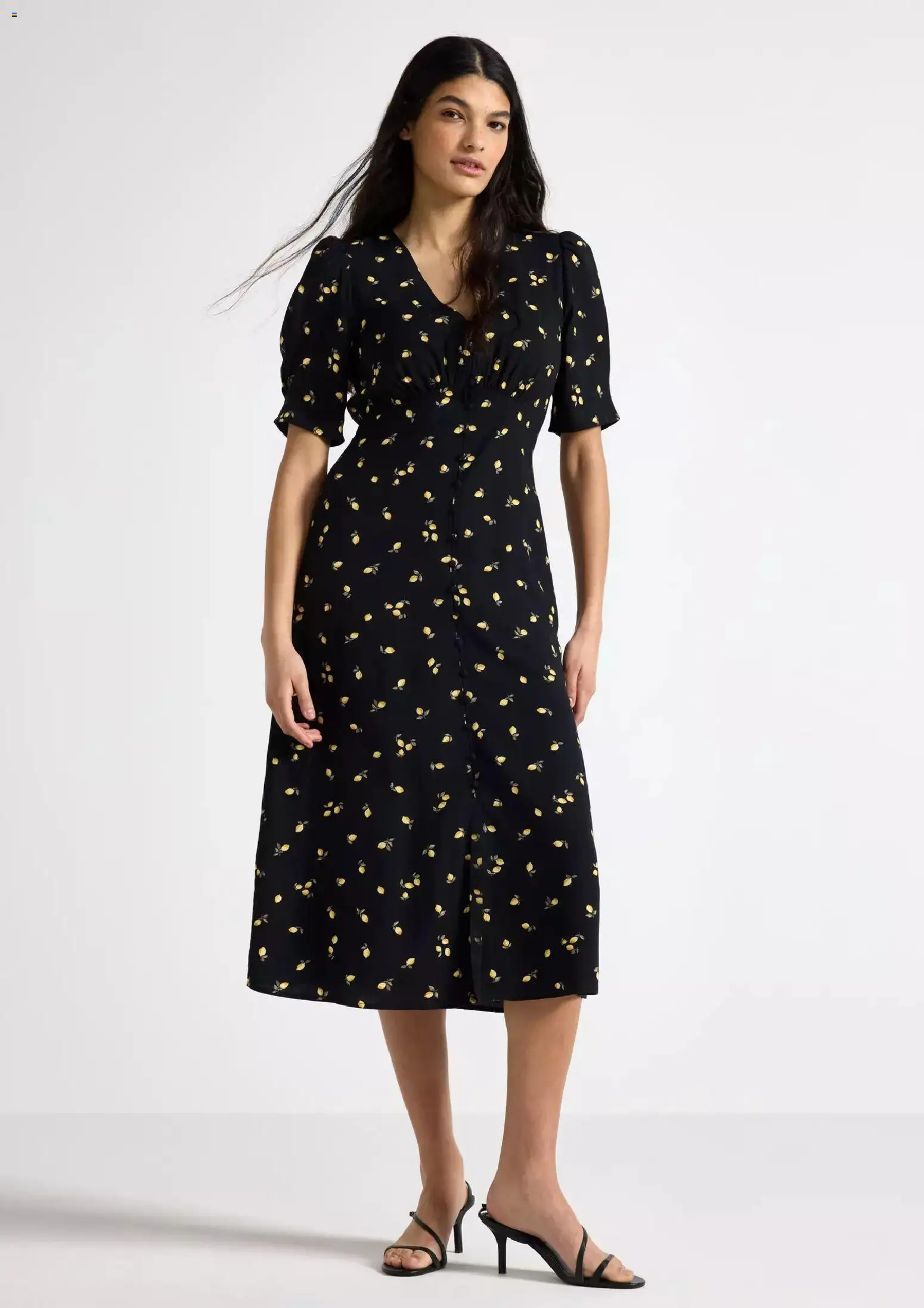 Lindex reklamblad aktuell från 01.04.2026 | Sida: 3