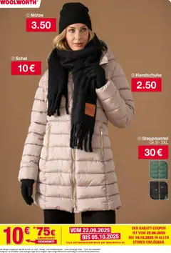 Woolworth Prospekt 	 ab 01.10.2025 gültig | Seite: 22 | Produkte: Steppmantel, Schal, Handschuhe
