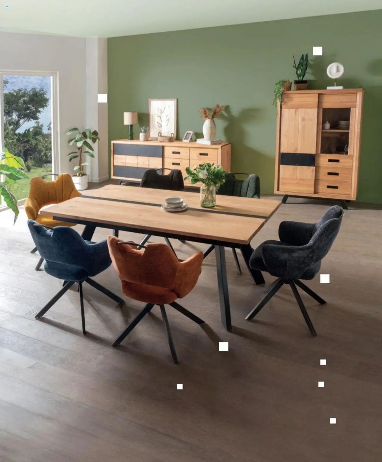  | Page: 130 | Produits: Table