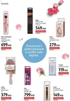DM Drogerie katalog - pregled DM Drogerie kataloga - važi od 01.11.2025 | Strana: 14 | Proizvode: Cetka za kosu, Bronzer, Rumenilo, Četka