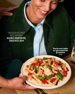 Pasta met zalm en geroosterde groenten, Pasta dish with salmon and roasted vegetables. - Voorbeeld van een folder van Albert Heijn, geldig van 31.12.2025 | Pagina: 18