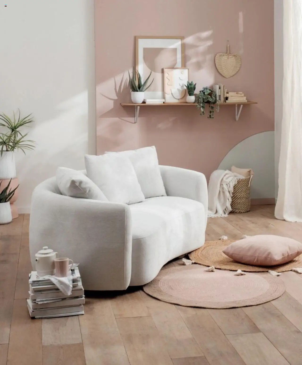  | Page: 22 | Produits: Sofa