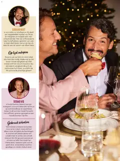 SEBAS VIS, is foodinfluencer, bekend van zijn Instagram-account LekkerSeb. Hij focust op snel, betaalbaar én superlekker koken. In dit nummer maakt hij risotto met saffraan, groene asperges en een kaaskrokantje. - Voorbeeld van een folder van Albert Heijn, geldig van 05.12.2025 | Pagina: 32