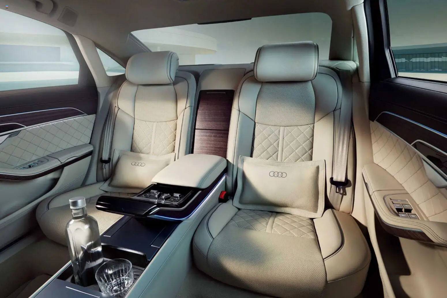 Audi A8 – gültig ab 28.10.2025 | Seite: 73