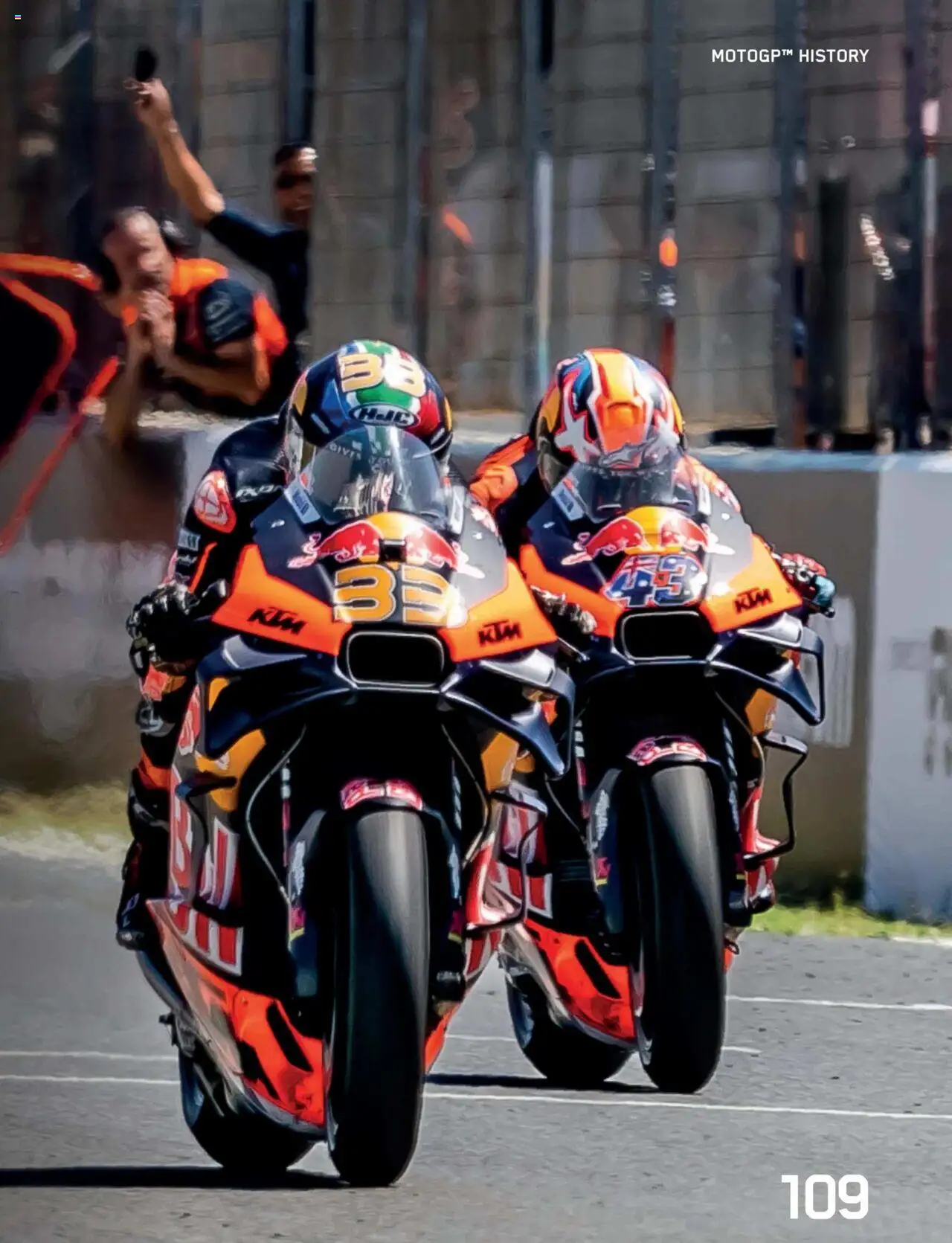 KTM Magazine – σε ισχύ από 05.11.2024 | Σελίδα: 33