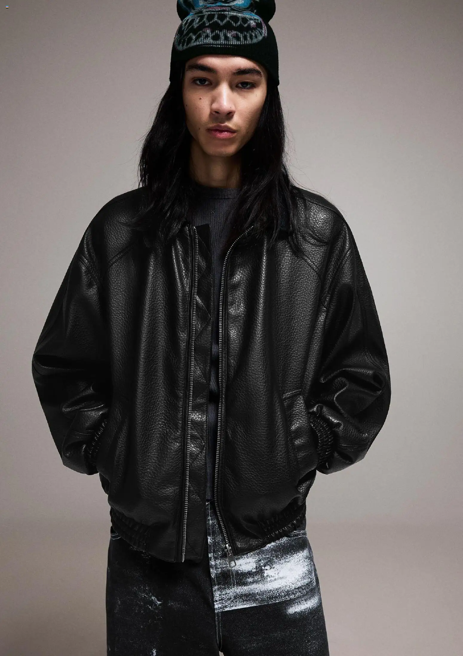 Volantino Bershka del 06.12.2025 | Pagina: 13