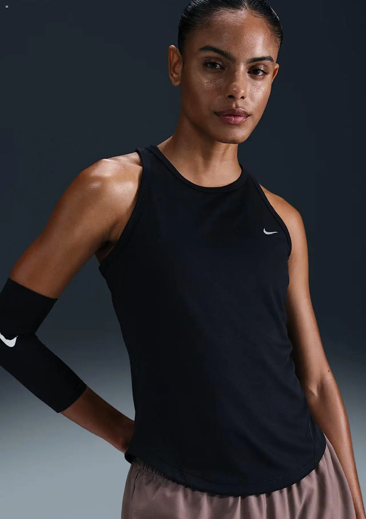 NIKE akciós ujság - amely érvényes a következő dátumtól: 01.10.2025 | Oldal: 2