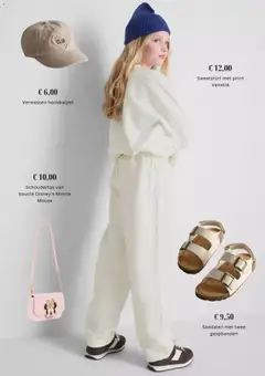 Primark folder - Voorbeeld van een folder van Primark, geldig van 01.03.2026 | Pagina: 4 | Producten: Sweatshirt, Sandalen