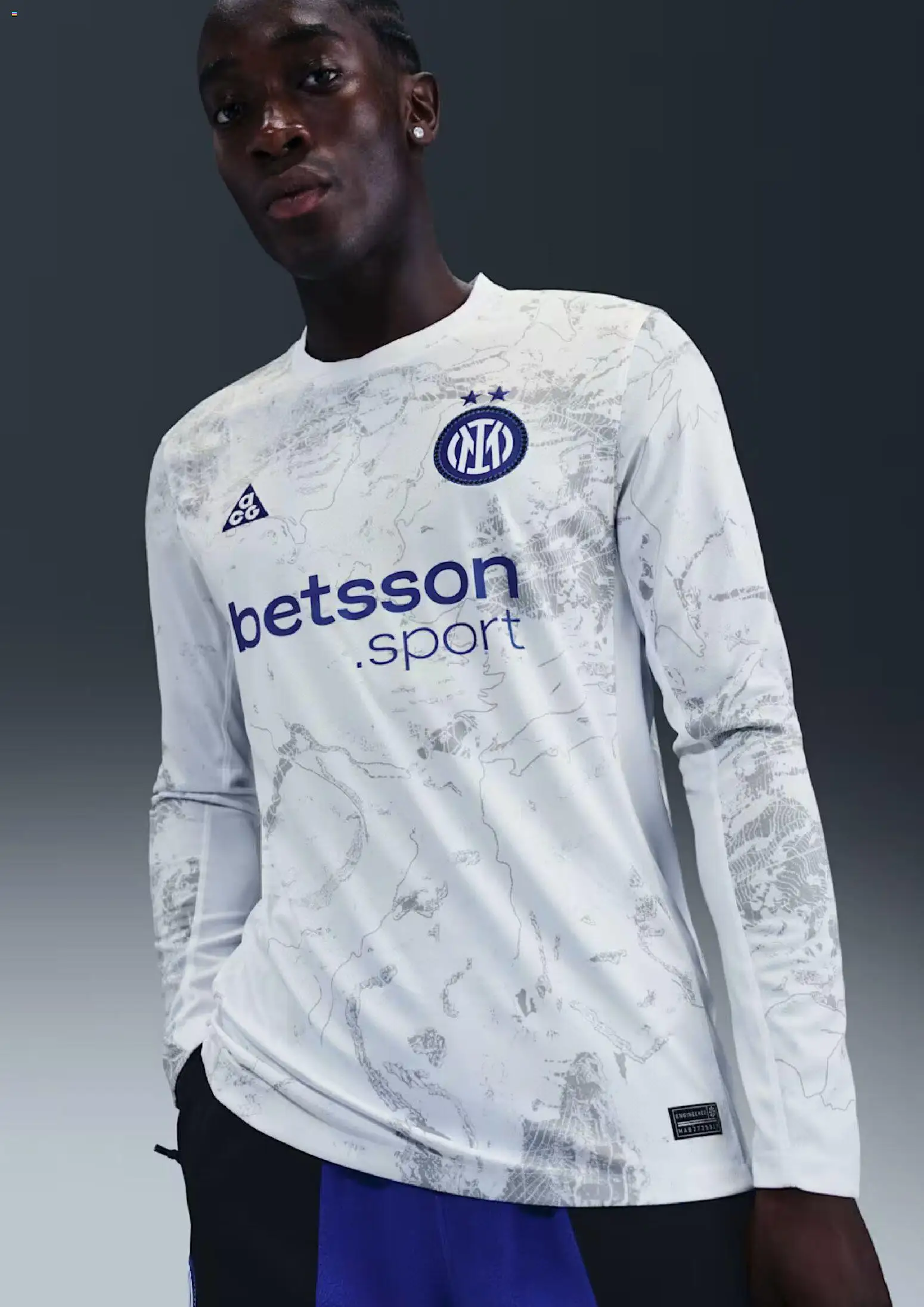 NIKE akciós ujság - amely érvényes a következő dátumtól: 02.02.2026 | Oldal: 16