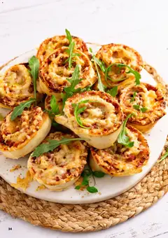 Forhåndsvisning av Pizza Rolls, Delicious pizza rolls with cheese and tomato sauce. gyldig fra 02.03.2026 | Side: 34 | Produkter: Pizza, Сушильные машины